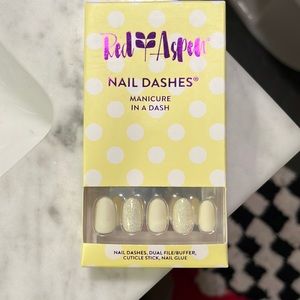 Red Aspen Nail Dashes Lucky Ducky